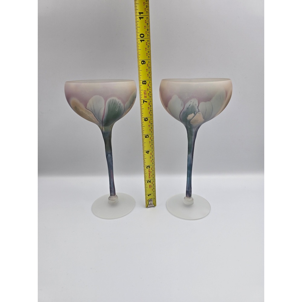 Floral Design Wine Glasses Set of 2 Rueven collection by Nouveau Art
Frosted - Picture 5 of 7